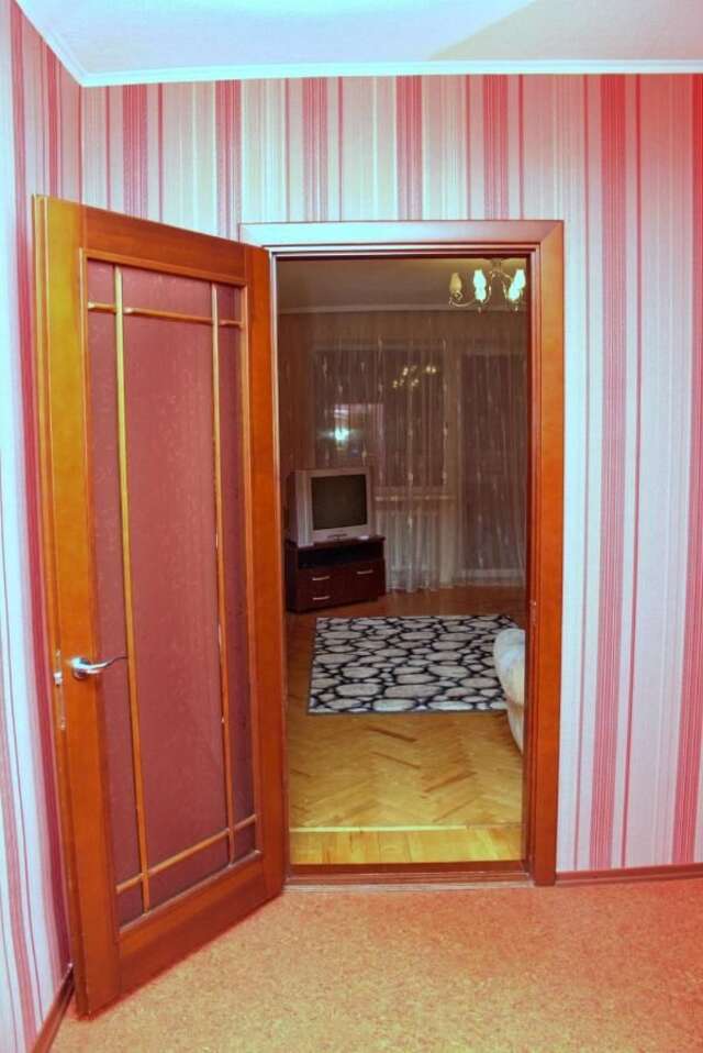 Апартаменты Topol Apartment Днепр-13